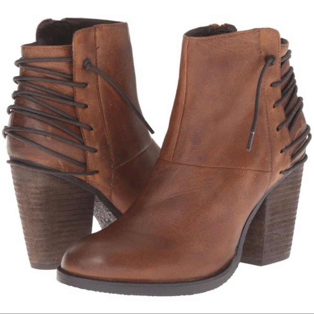 Steve Madden Raglin Bootie in Cognac Brown Size 6.5